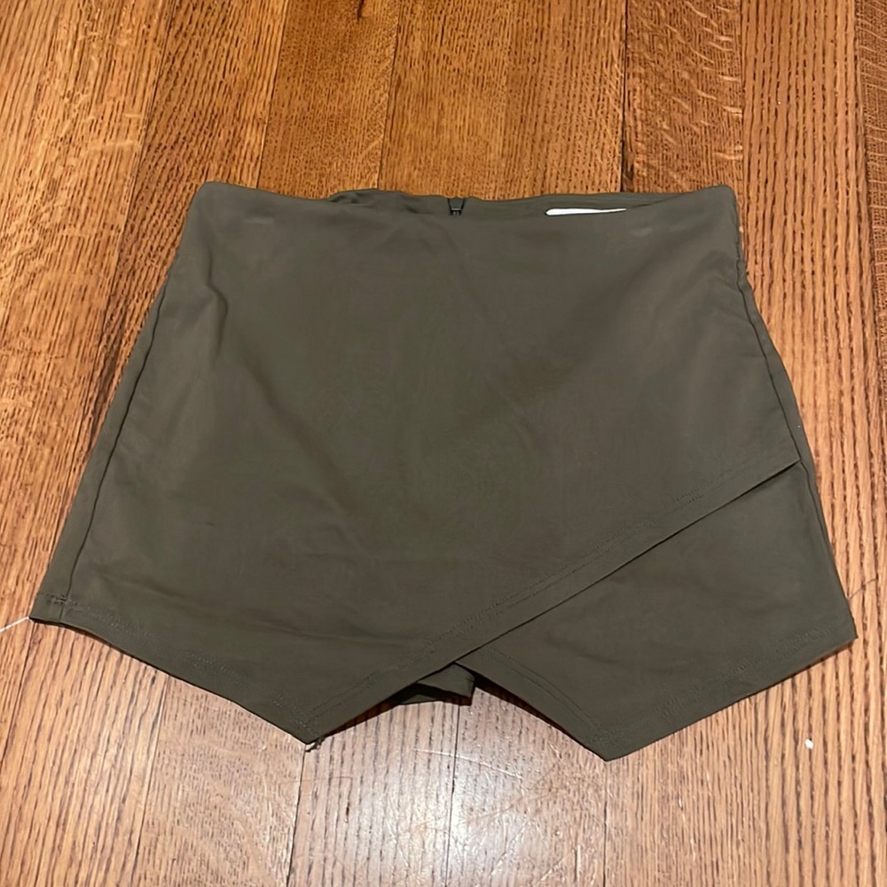American Threads skort